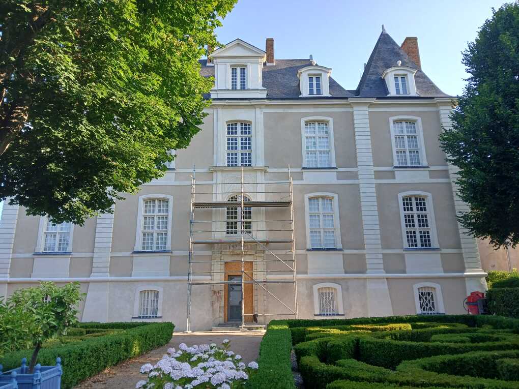 Façade Saint Georges sur Loire