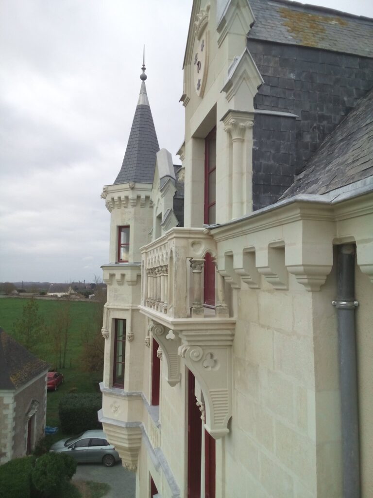 Restauration façade tuffeau